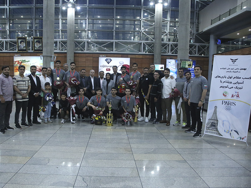 بازگشت افتخارآفرینان تیم ملی تکواندو از قهرمانی آسیا